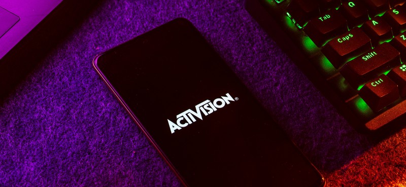 Microsoft купила разработчика игр Activision Blizzard
